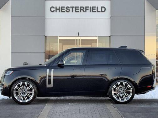2025 Land Rover Range Rover P530 SE