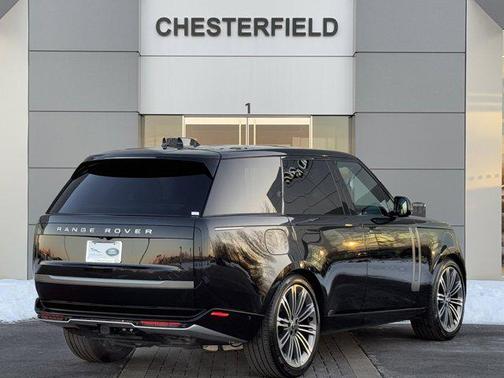 2025 Land Rover Range Rover P530 SE