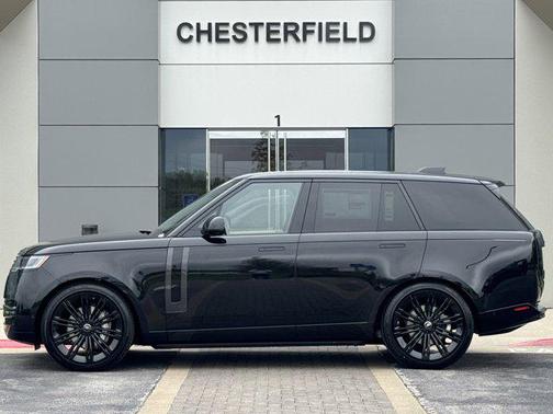 2025 Land Rover Range Rover P400 SE