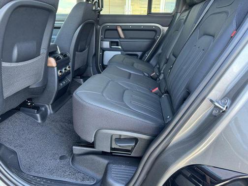 2024 Land Rover Defender 130 P400 X