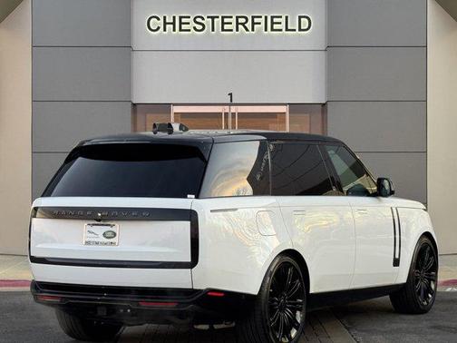 2026 Land Rover Range Rover P400 SE 7 Seat