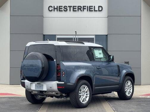 2025 Land Rover Defender 90 P300 S