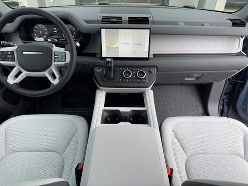 2025 Land Rover Defender 90 P300 S