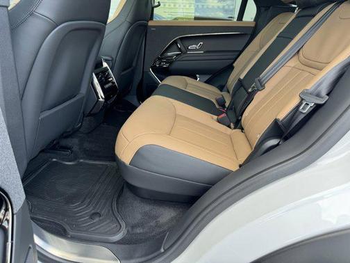 2024 Land Rover Range Rover Sport SE