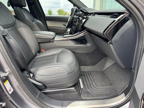 2024 Land Rover Range Rover Sport SE