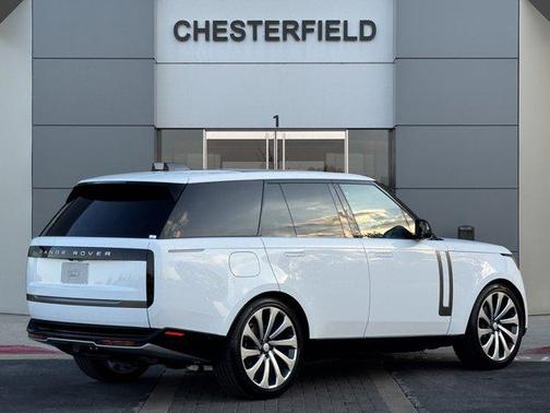 2025 Land Rover Range Rover P400 SE