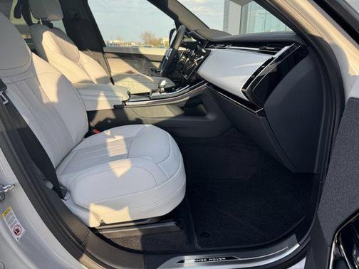 2025 Land Rover Range Rover Sport P360 S