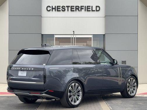 2025 Land Rover Range Rover P530 SE 7 Seat
