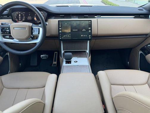 2025 Land Rover Range Rover P400 SE 7 Seat