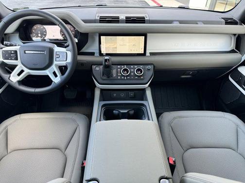 2024 Land Rover Defender 110 P300