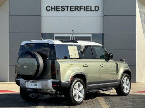 2024 Land Rover Defender 110 P300