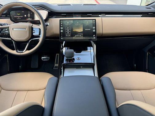 2025 Land Rover Range Rover Sport SE
