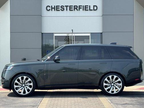 2025 Land Rover Range Rover P400 SE