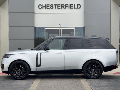 2025 Land Rover Range Rover P550e SE