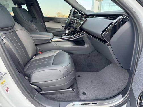2025 Land Rover Range Rover Sport P360 S