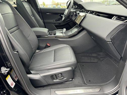 2025 Land Rover Range Rover Evoque Dynamic SE