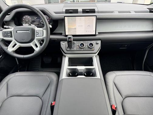 2025 Land Rover Defender 130 P300 S