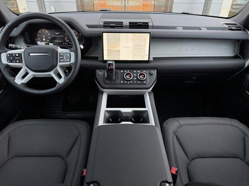 2025 Land Rover Defender 110 P300