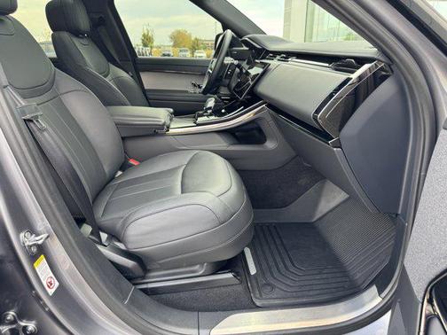 2024 Land Rover Range Rover Sport SE