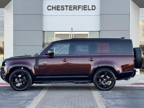 2025 Land Rover Defender 130 P400 X-Dynamic SE