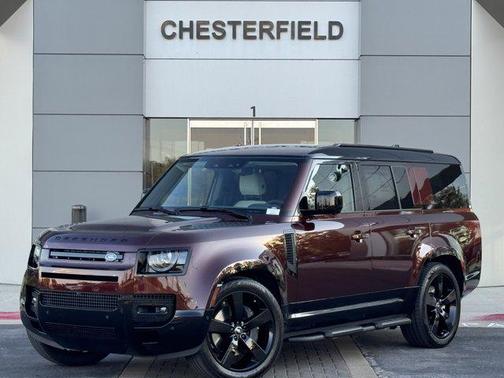 2025 Land Rover Defender 130 P400 X-Dynamic SE