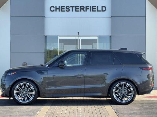 2025 Land Rover Range Rover Sport SE