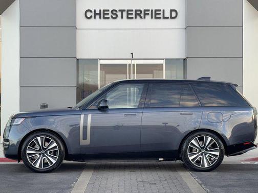 2025 Land Rover Range Rover P550e SE