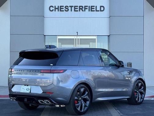 2025 Land Rover Range Rover Sport SE