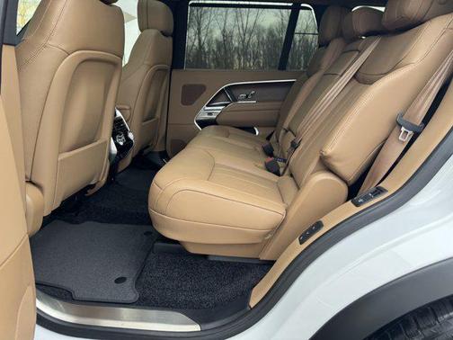 2024 Land Rover Range Rover P400 SE