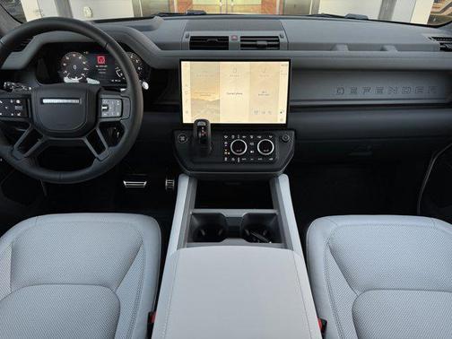 2026 Land Rover Defender 110 V8