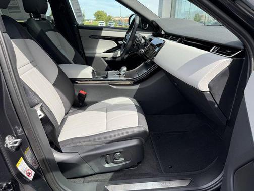 2026 Land Rover Range Rover Evoque Dynamic SE