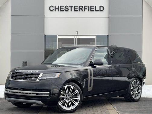 2025 Land Rover Range Rover SE