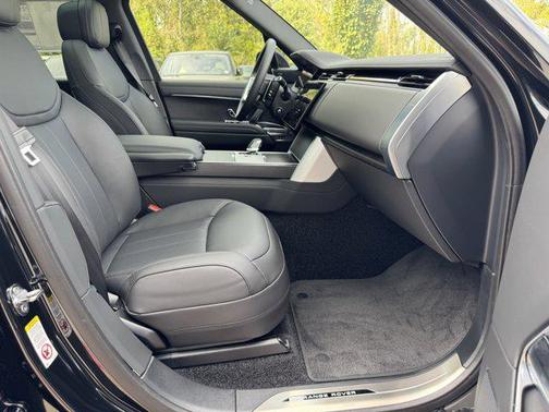 2025 Land Rover Range Rover P400 SE