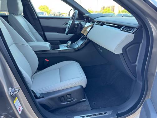 Batumi Gold Premium Metallic 2026 Land Rover Range Rover Velar Belgravia Edition