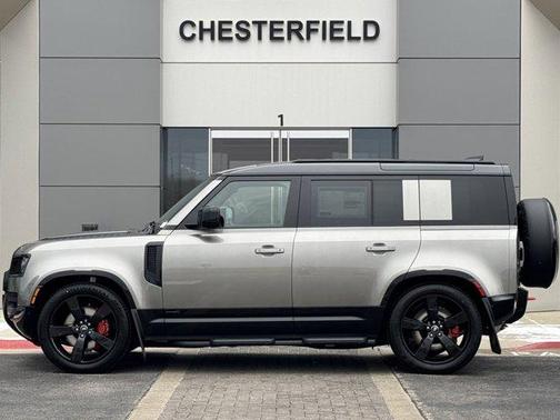 2025 Land Rover Defender 110 P400 X
