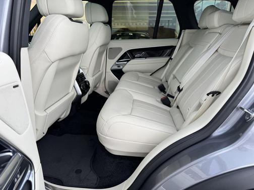 Eiger Grey Metallic 2026 Land Rover Range Rover P400 SE