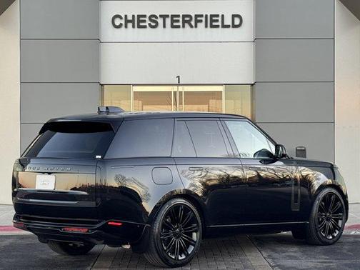 2026 Land Rover Range Rover P400 SE