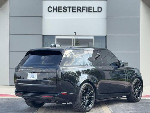 2025 Land Rover Range Rover P530 SE