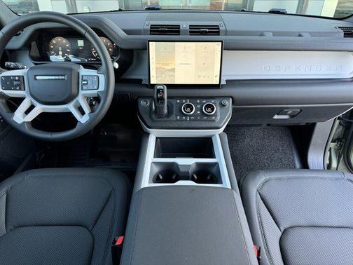 2025 Land Rover Defender S