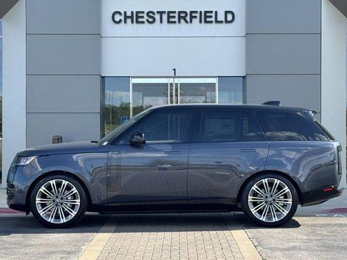 2025 Land Rover Range Rover P400 SE