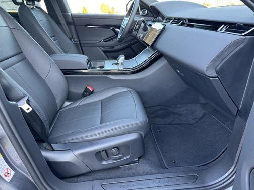 2025 Land Rover Range Rover Evoque Core S