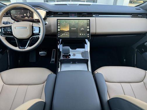 2026 Land Rover Range Rover Sport SE