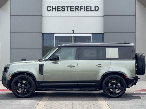 2025 Land Rover Defender 110 P400 X-Dynamic SE