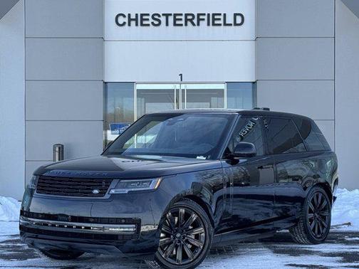 2026 Land Rover Range Rover P550e SE