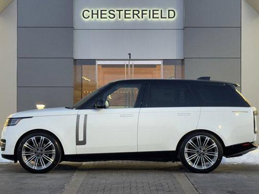 2025 Land Rover Range Rover SE