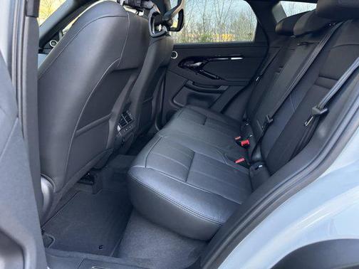 2025 Land Rover Range Rover Evoque Dynamic SE