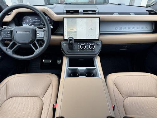 2026 Land Rover Defender 110 V8