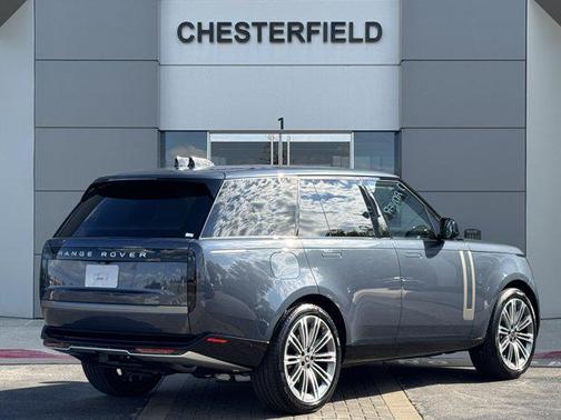 2025 Land Rover Range Rover P400 SE