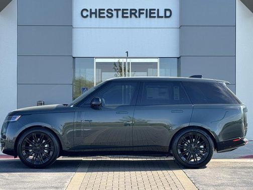 Belgravia Green Metallic 2026 Land Rover Range Rover P400 SE