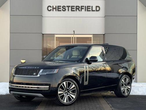 2025 Land Rover Range Rover P550e SE